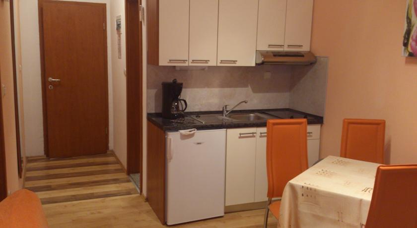 Apartments Amari Starigrad Paklenica Buitenkant foto